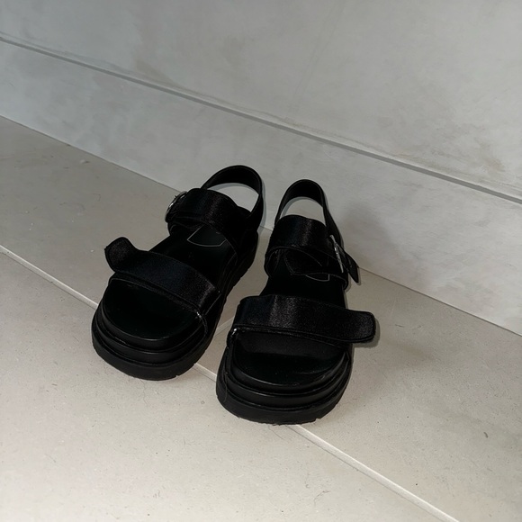 Zara Chunky Sandals - Picture 3 of 5